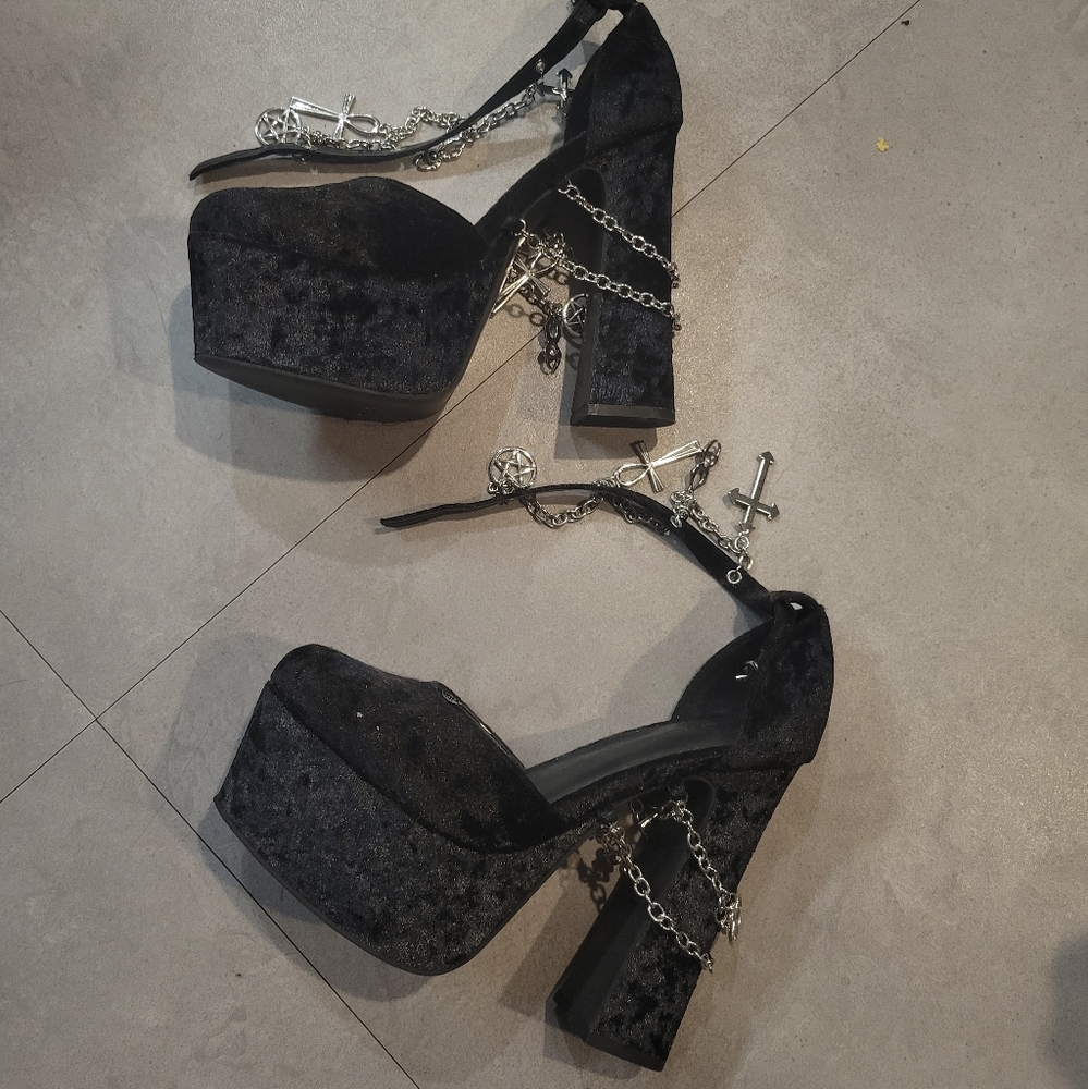 Dolls Kill The Craft Heels